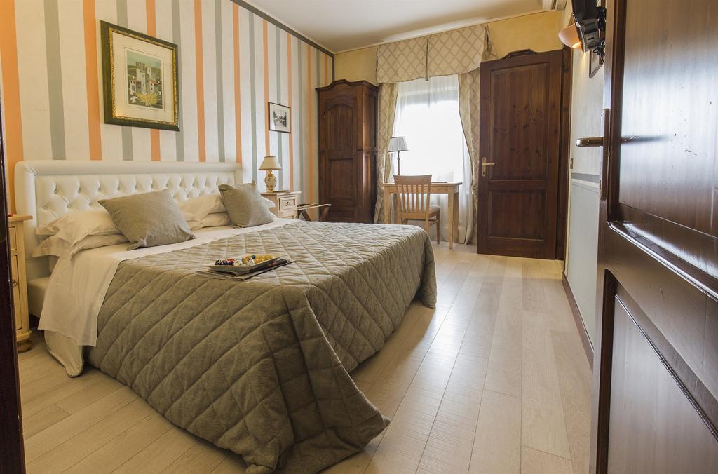 Il Melograno Agriturismo & Spa Pianello  Екстериор снимка